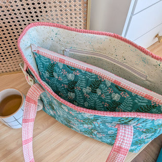 Divided Tablet Tote by Ma Tante Quilting (Printed Paper Pattern) - Emmaline Bags Inc.-Sewing Patterns