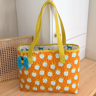 Divided Tablet Tote by Ma Tante Quilting (Printed Paper Pattern) - Emmaline Bags Inc.-Sewing Patterns