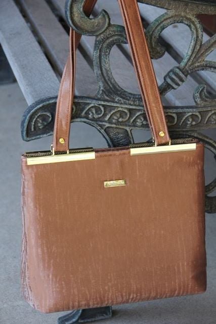 PDF - Miss Maggie's Handbag - A Free Pattern - Emmaline Bags Inc.