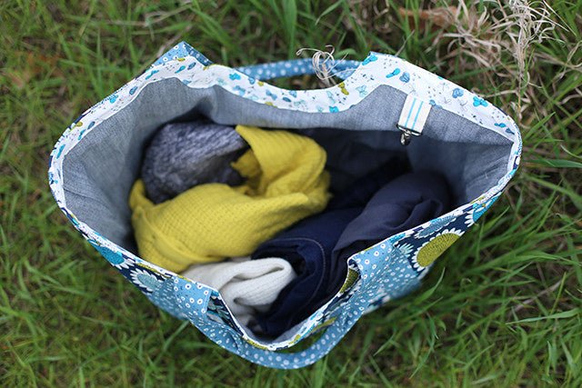 Poolside Tote by Noodlehead (Printed Paper Pattern) - Main Image